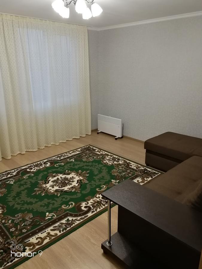 Домик По Ул.Званба Сухумі Екстер'єр фото
