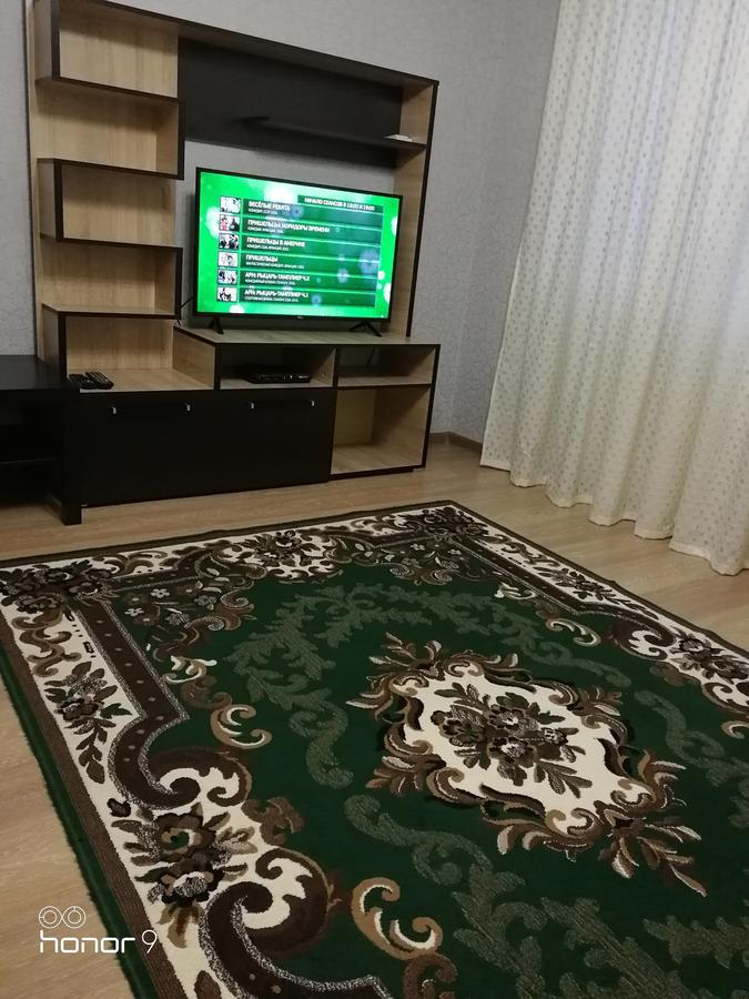 Домик По Ул.Званба Сухумі Екстер'єр фото